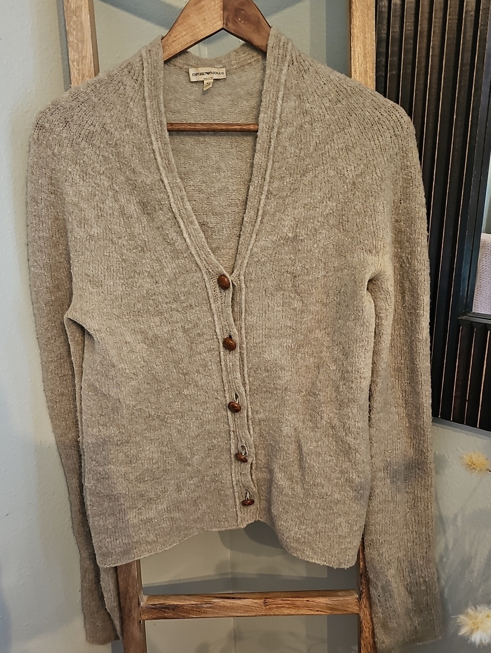 VTG Emporio Armani Women’s Cream V-Neck Button Merino Wool Cardigan Sweater